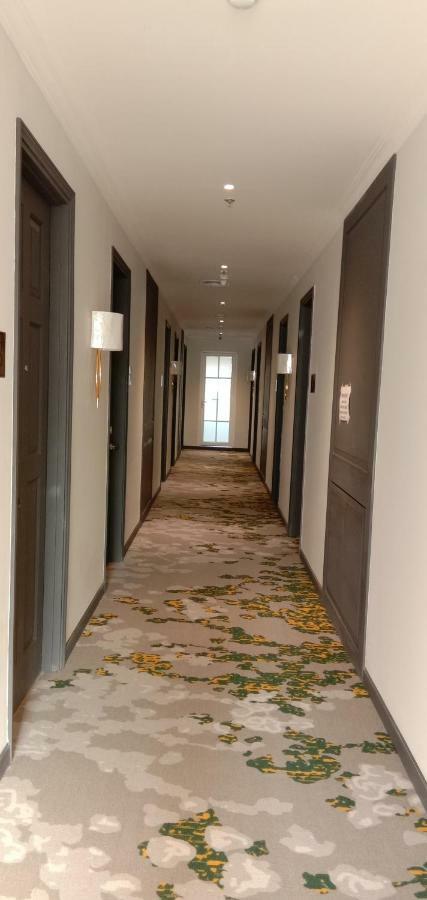 Hotel Shalva Jakarta Exterior photo